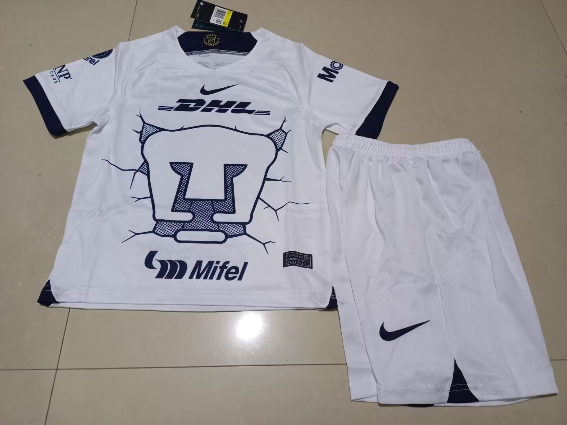 23-24 Pumas Home Soccer Jerseys Yupoo