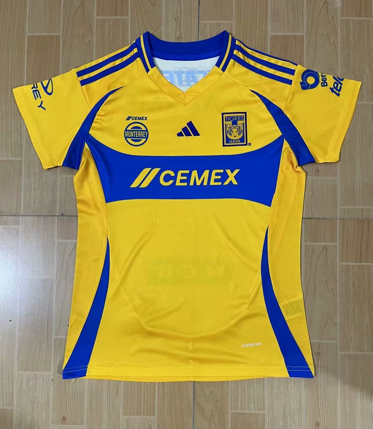 24-25 Tigre Home Woman Soccer Jerseys Yupoo