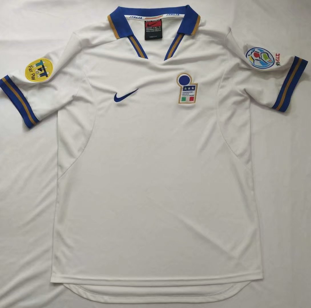 1996 Italy Away Retro soccer jerseys Yupoo