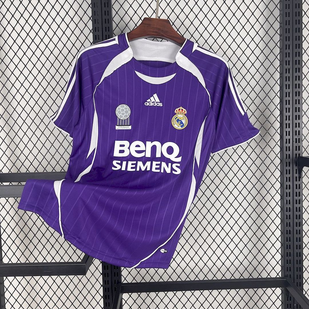 Real Madrid 2006 Third Retro Jersey