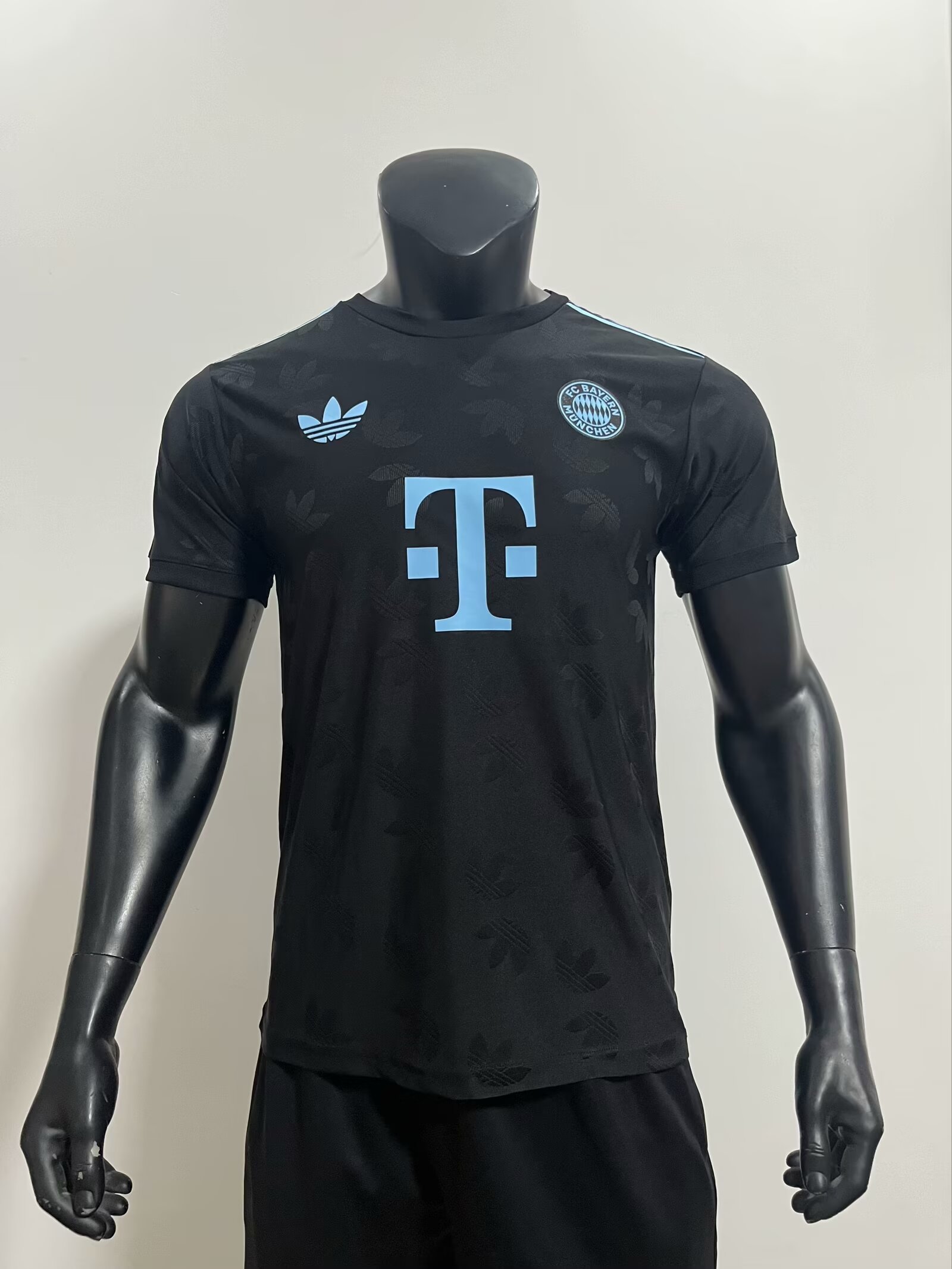 24-25 Bayern Special Player Version Soccer Jerseys Yupoo