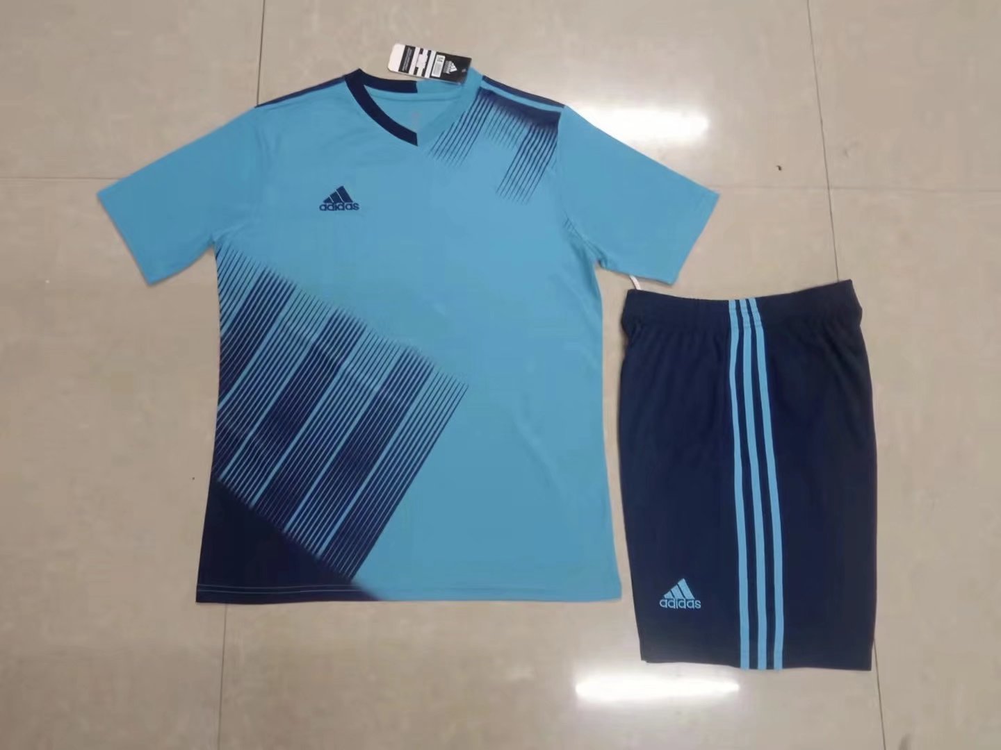 818 24-30 S-2XL Men and Kids Tracking Suit (accept custom logo)