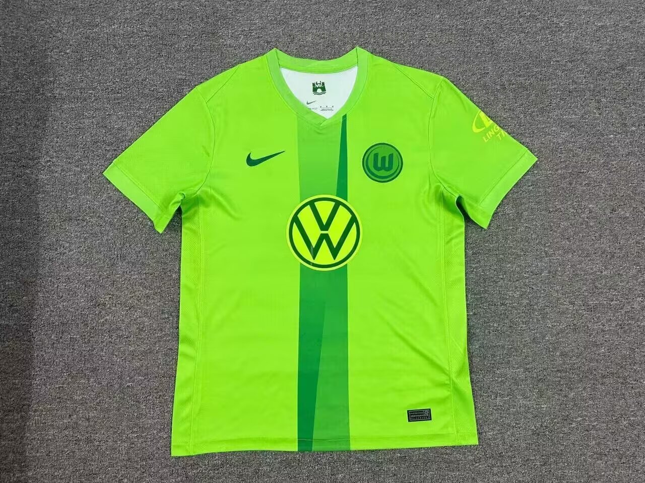 24-25 Wolfsburg Home Soccer Jerseys Yupoo