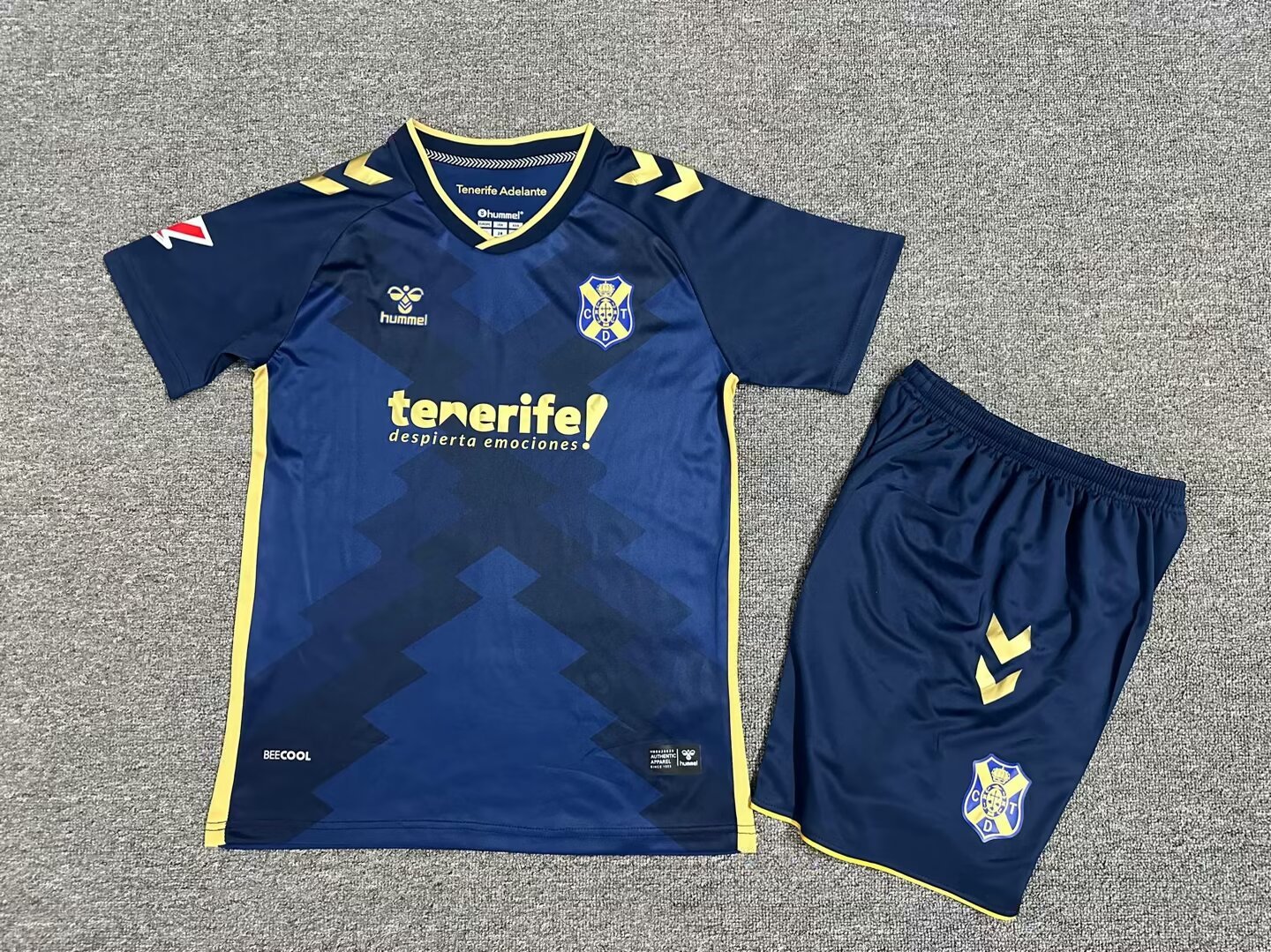 24-25 Tenerife Away Kids Soccer Jerseys Yupoo