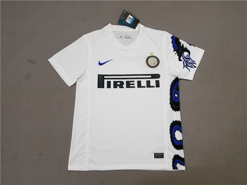 In-ter Mi-lan away white 10-11