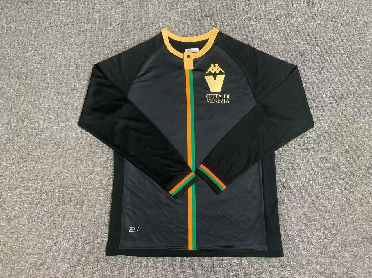 23-24 Venezia Home Long Sleeve Soccer Jerseys Yupoo