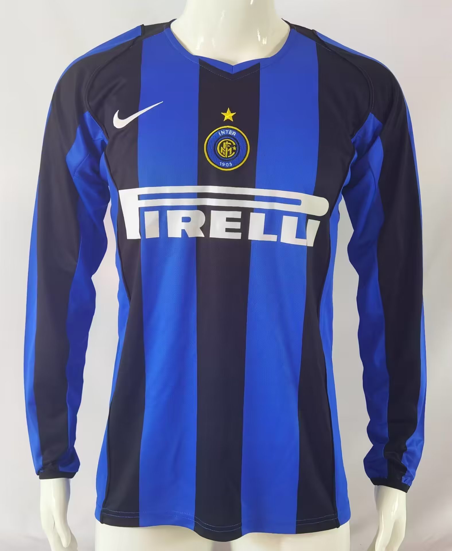 2004-05 Inter Milan Home Retro Long Sleeve Soccer Jerseys Yupoo