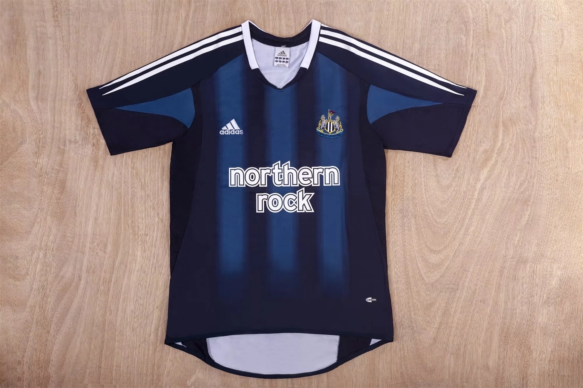 04-05 Newcastle Away Retro Soccer Jerseys Yupoo