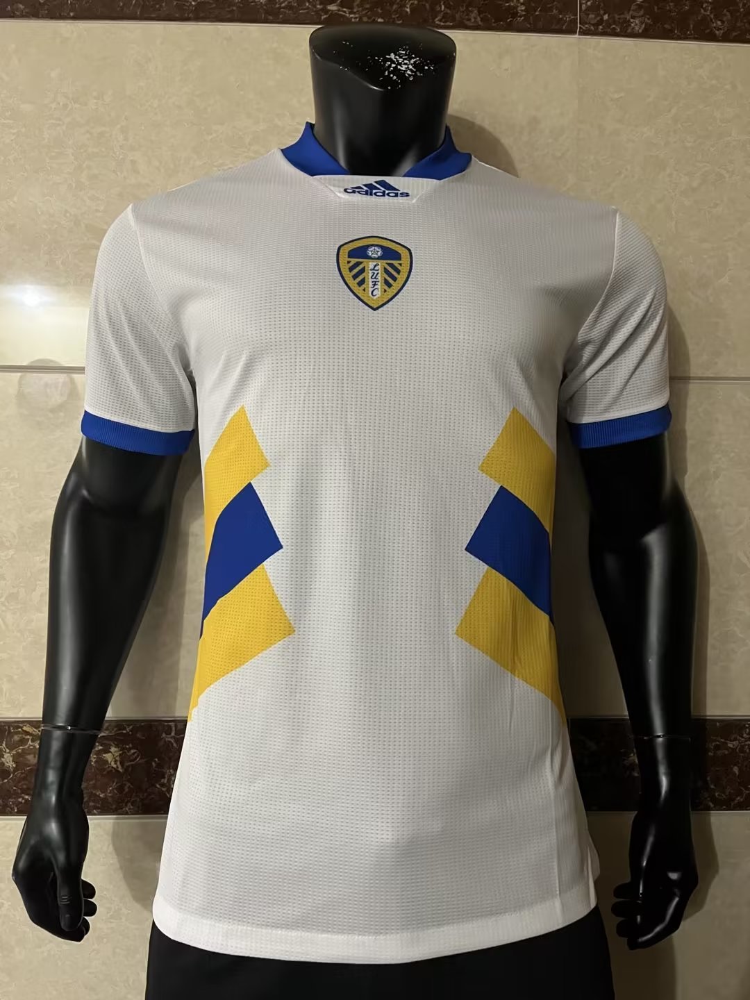 23-24 Leeds United Player Version Soccer Jerseys Yupoo