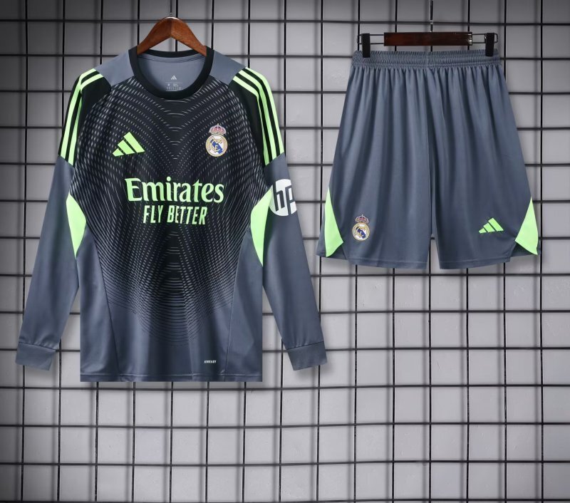 25-26 Real Madrid Goalkeeper Cheap Soccer Jerseys Yupoo
