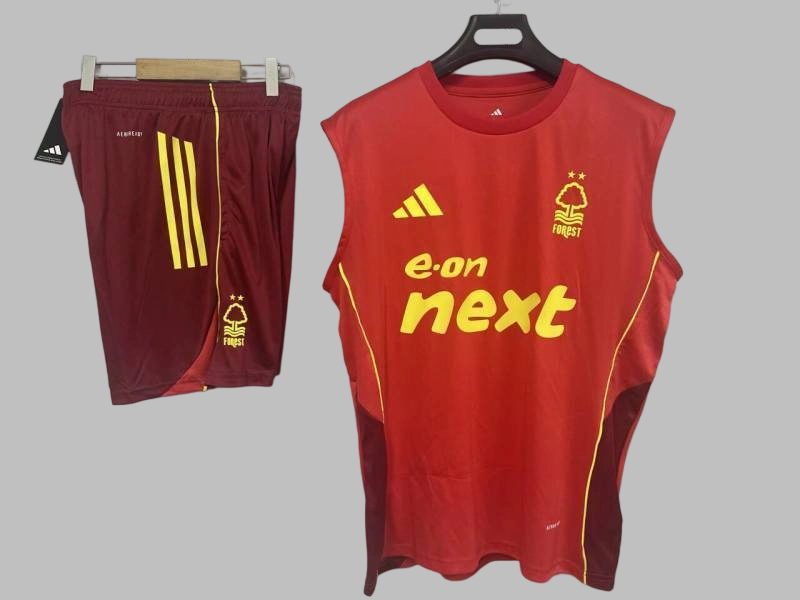 25-26 Nottingham Forest tracksuit Yupoo