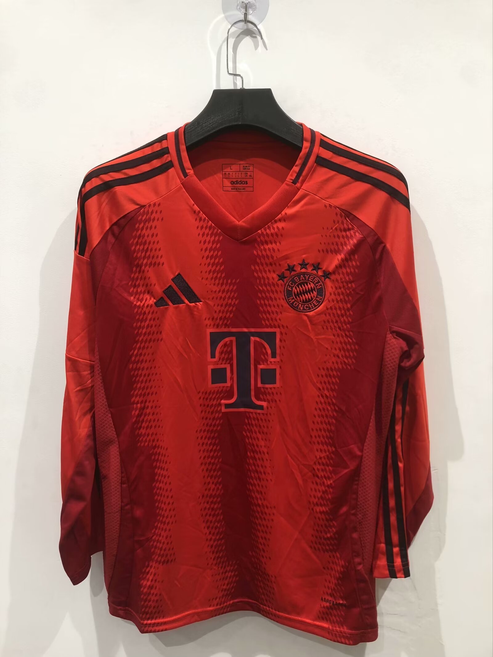 24-25 Bayern Home Long Sleeve Soccer Jerseys Yupoo