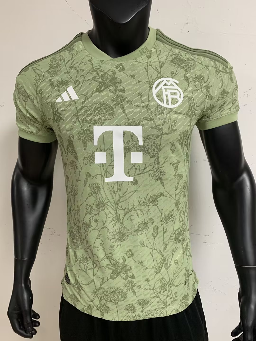 23-24 Bayern Special Player Version Soccer Jerseys Yupoo