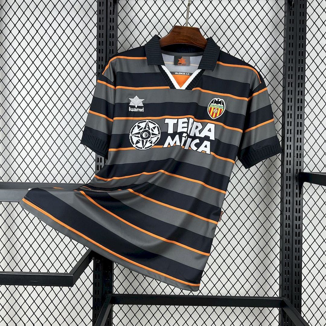 Valencia CF 1999/00 Third Retro Jersey