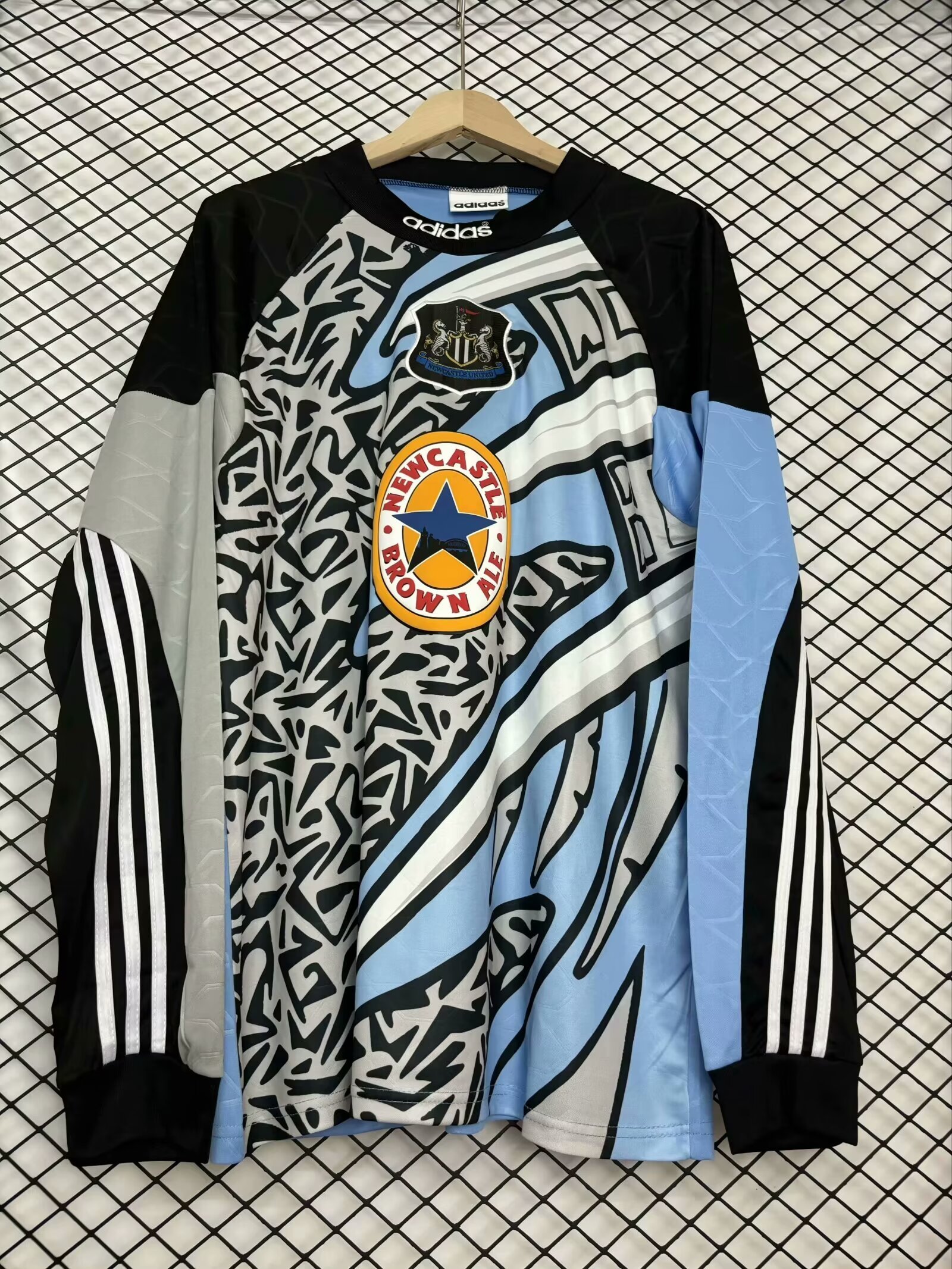 95-96 Newcastle United Goalkeeper Retro Long Sleeve Soccer Jerseys Yupoo