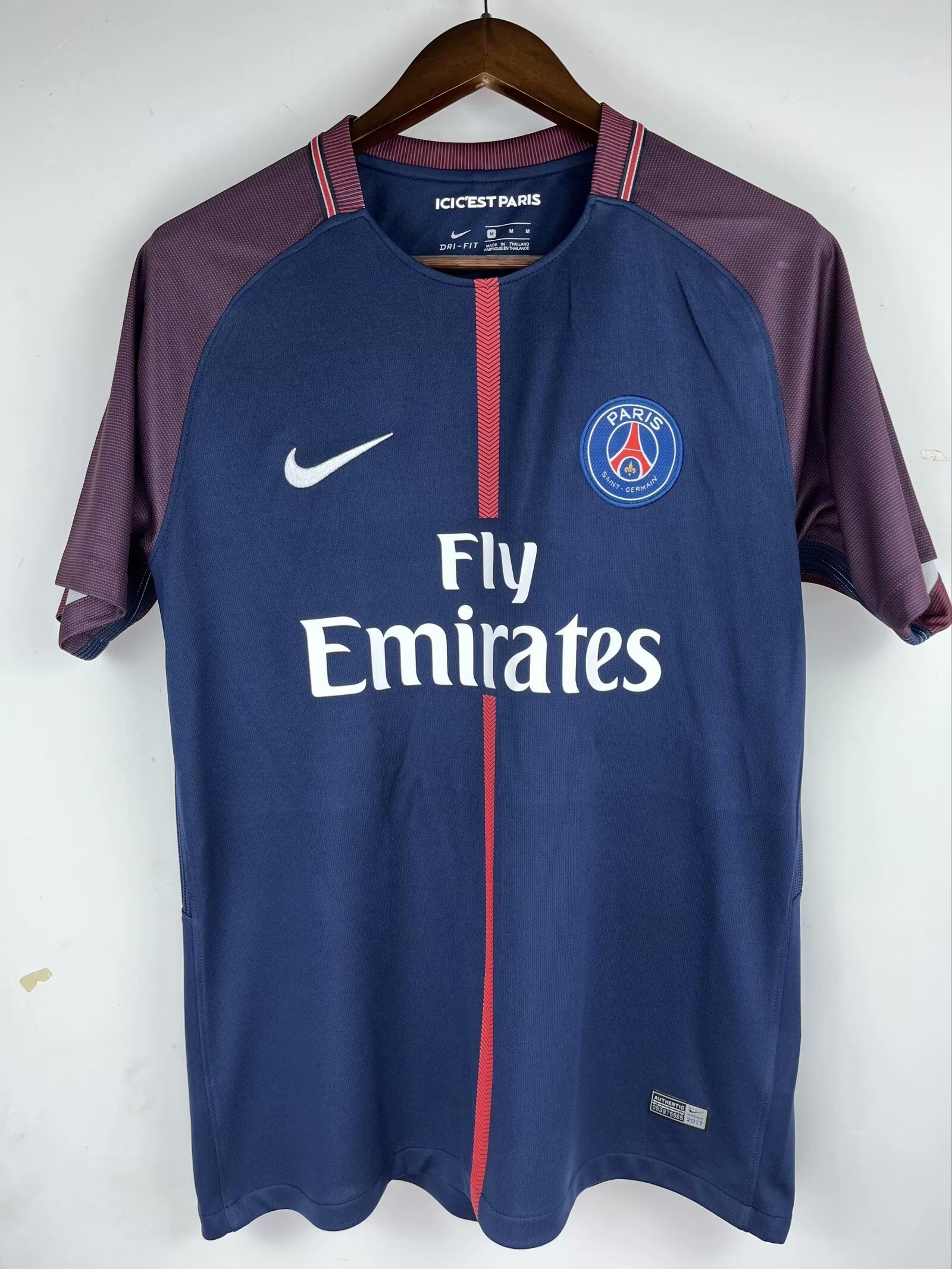 17-18 Paris Home Retro Soccer Jerseys Yupoo