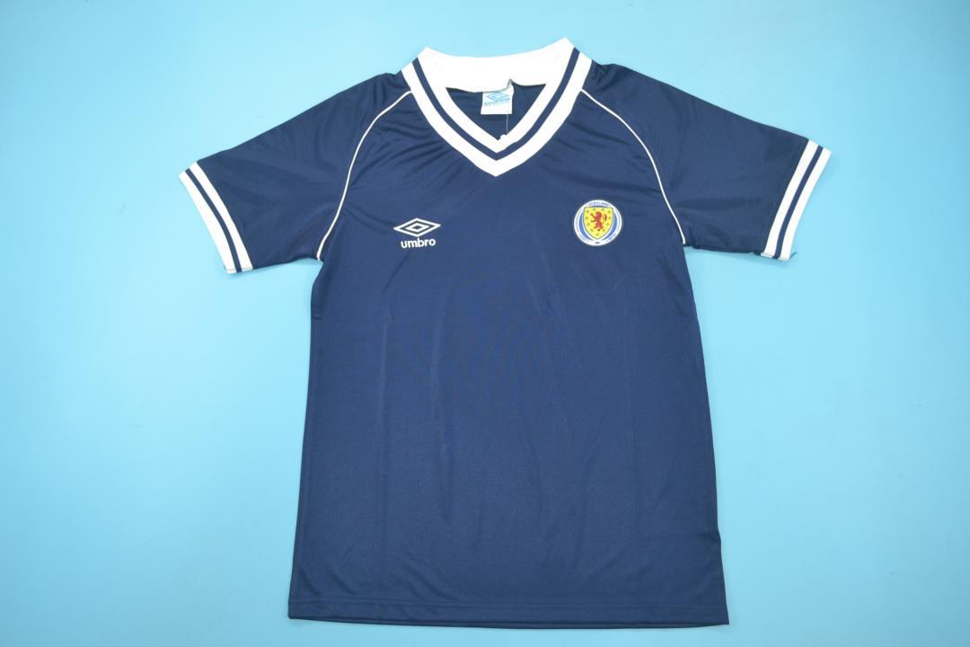 Scotland home blue 1982