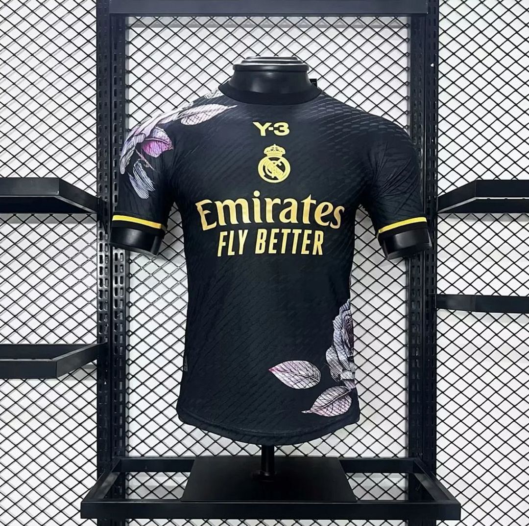 Real Madrid 2024/25 Rose Edition Jersey Player Version