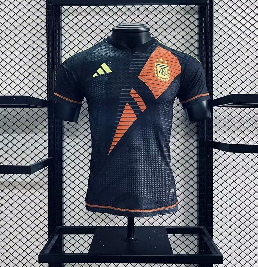 Argentina 2024/25 Goalkeeper Jersey Player Version