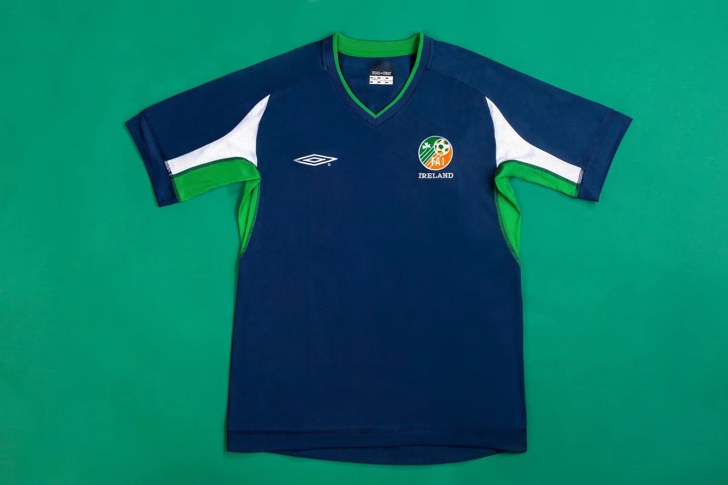 2002 Ireland Retro Training Soccer Jerseys Yupoo