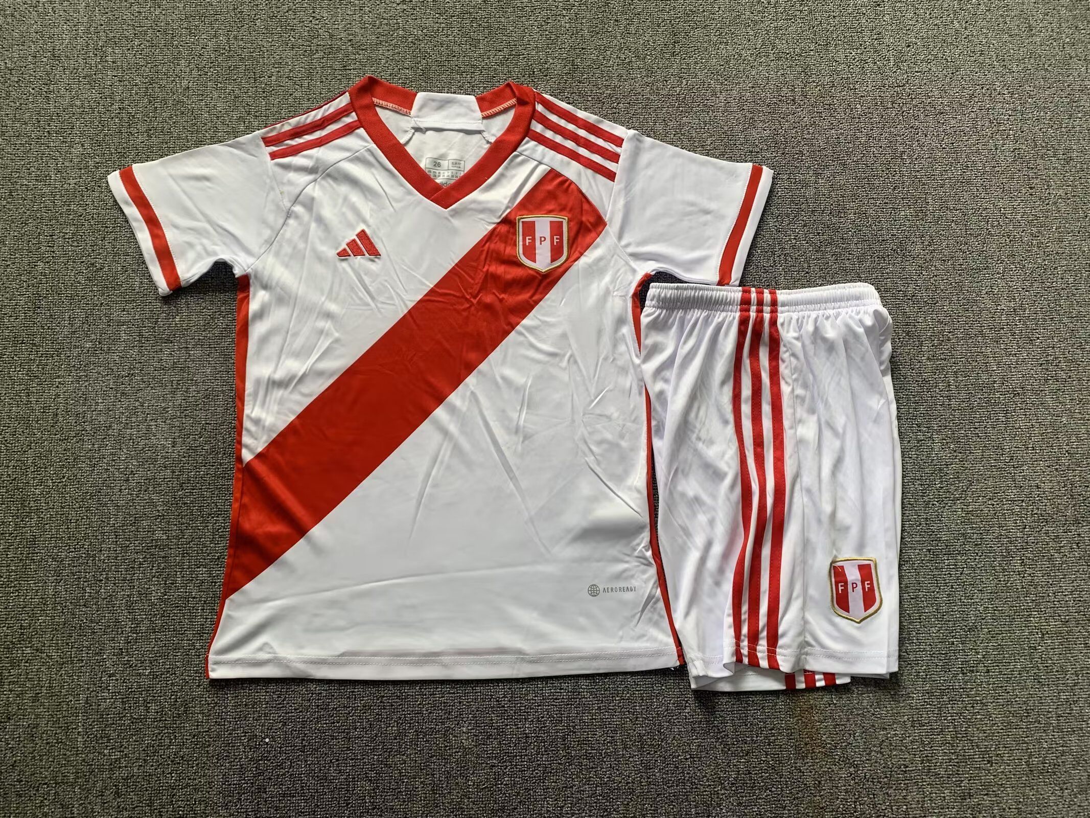 23-24 Peru Home Kids Soccer Jerseys Yupoo