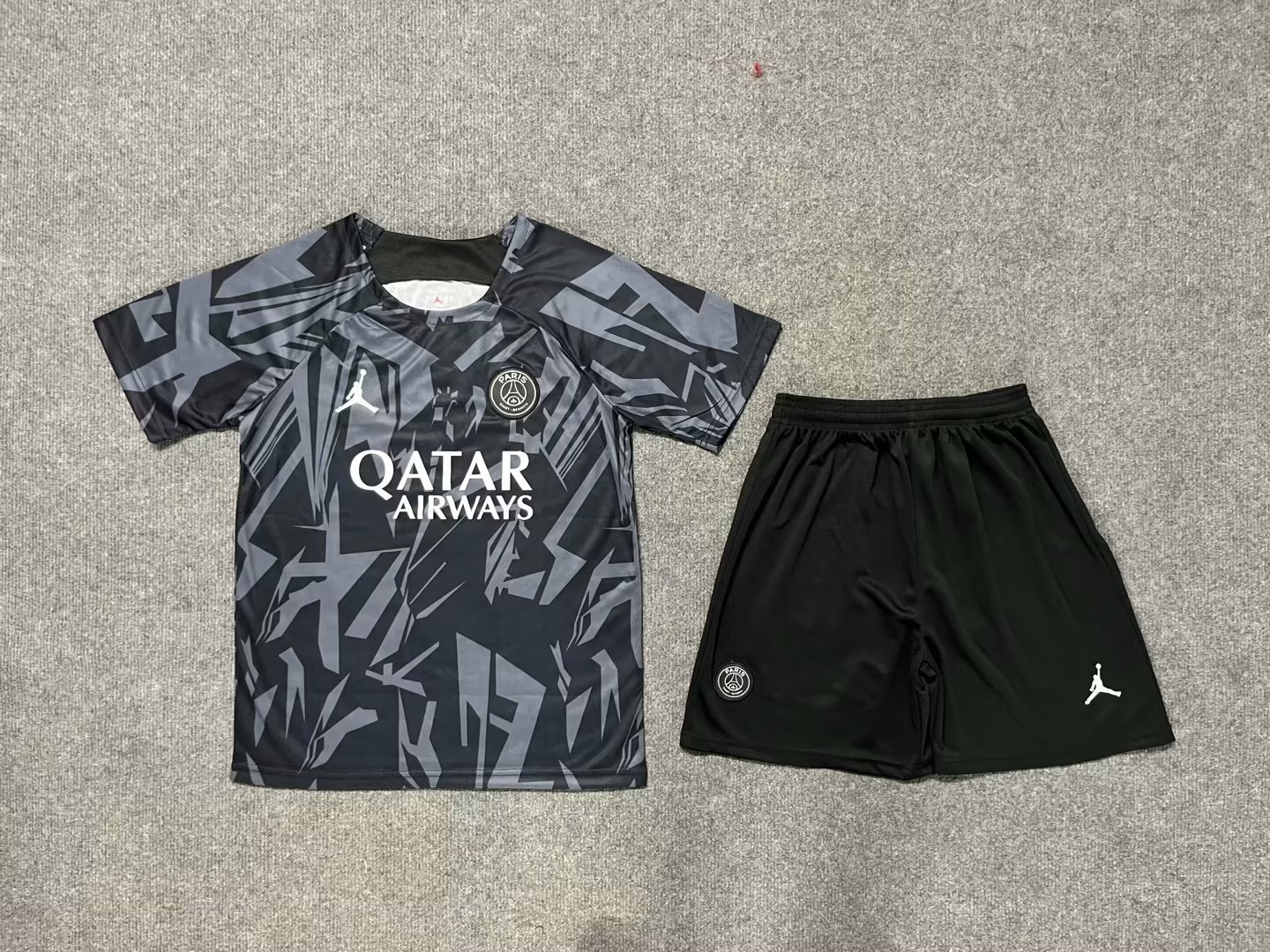 23-24 Paris Training Soccer Jerseys Yupoo
