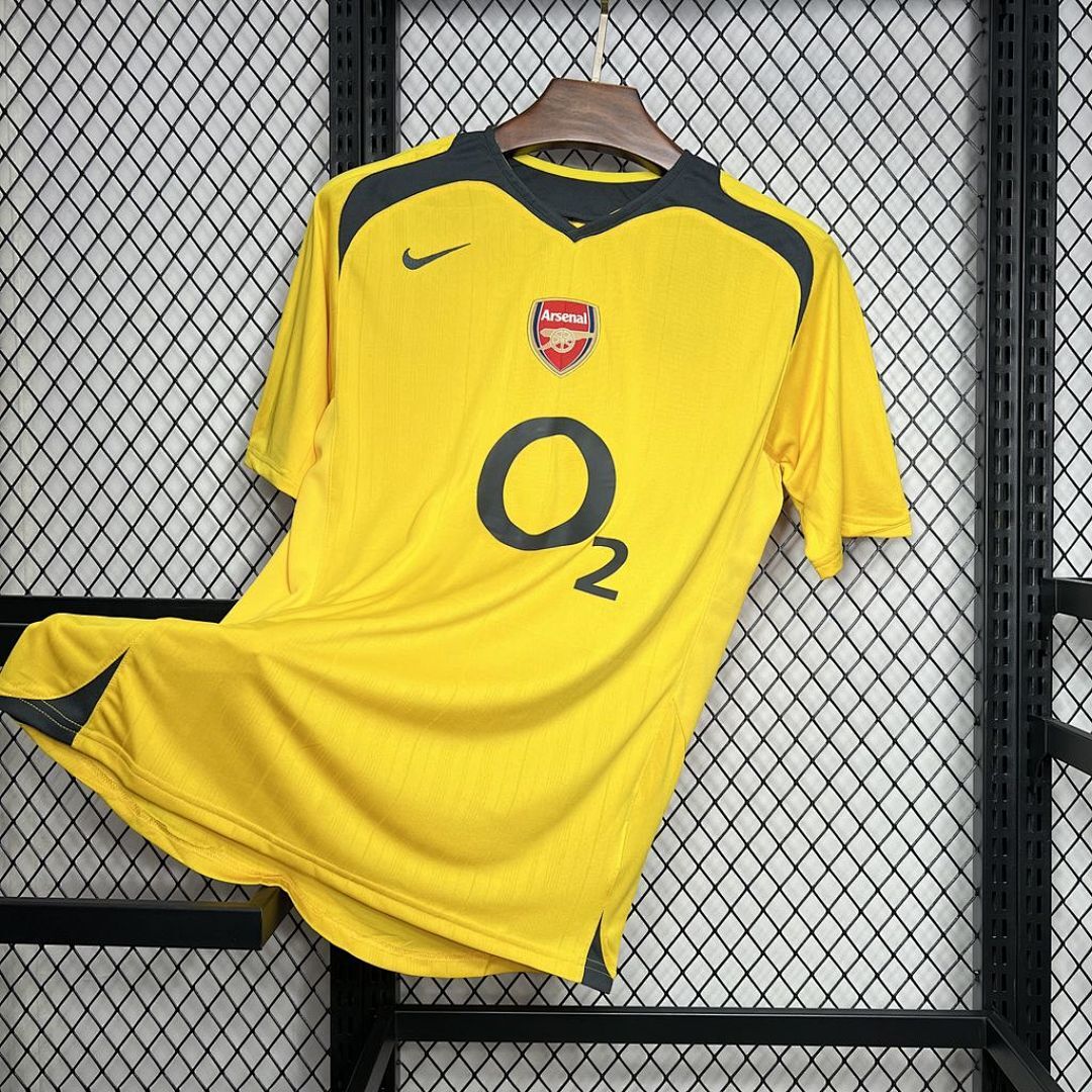 Arsenal 2005/06 Away Retro Jersey