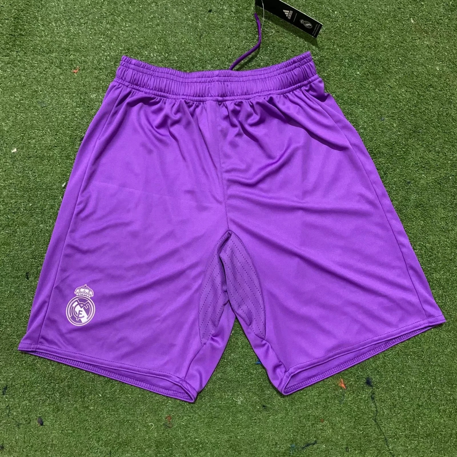2016-17 Real Madrid Away Retro Shorts Yupoo