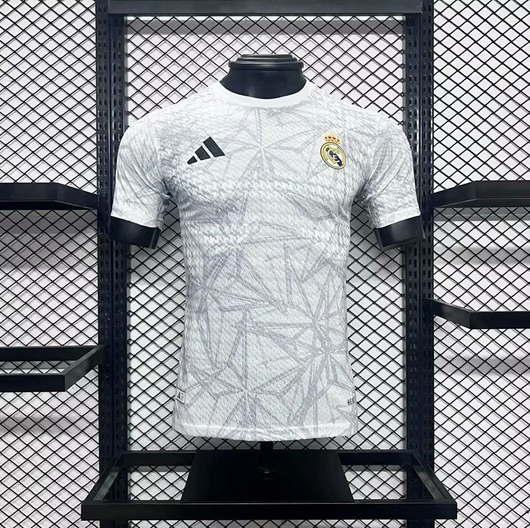 Real Madrid 2024/25 Pre-match training Jersey– Player Versi