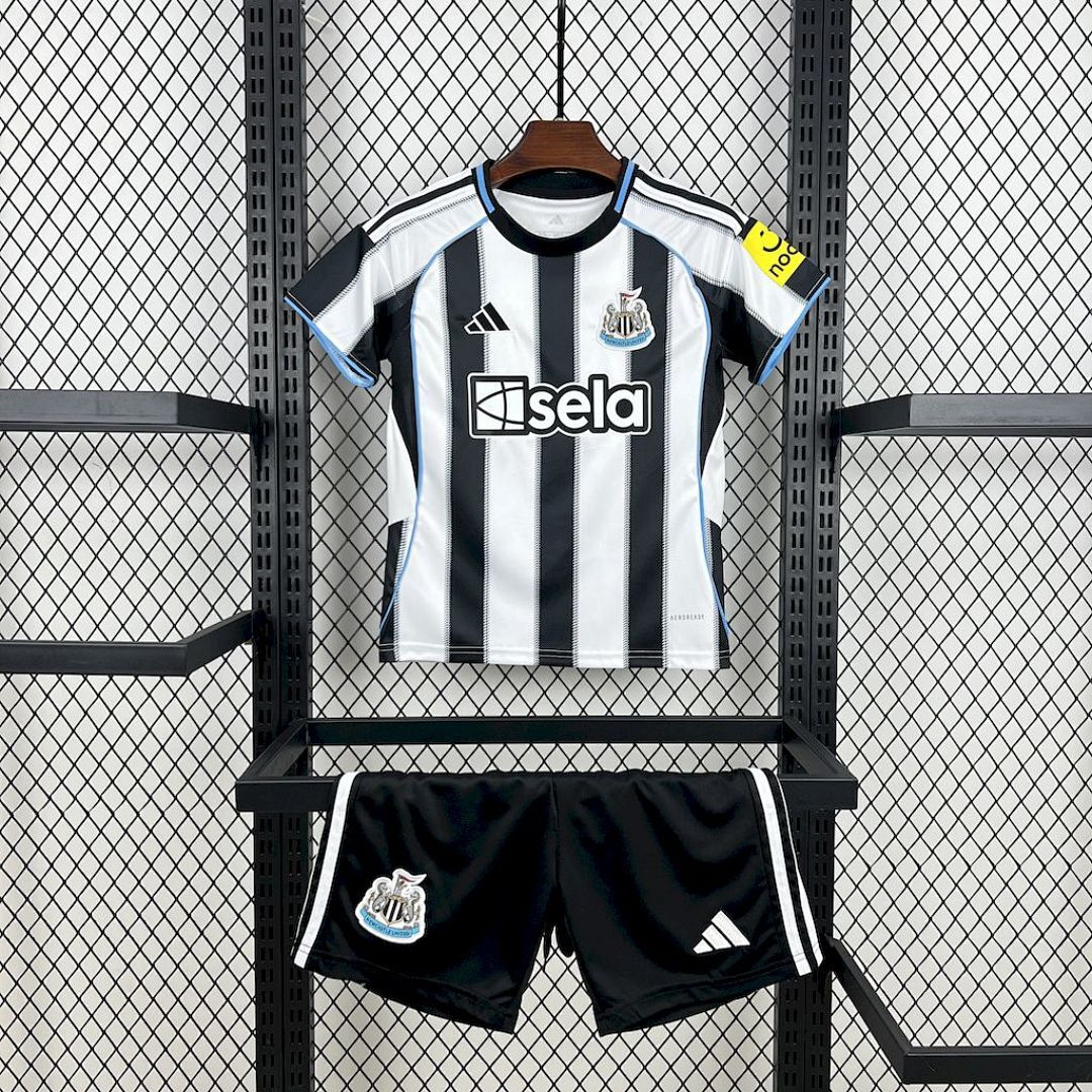 Newcastle United 2025/26 Home Kids Kit