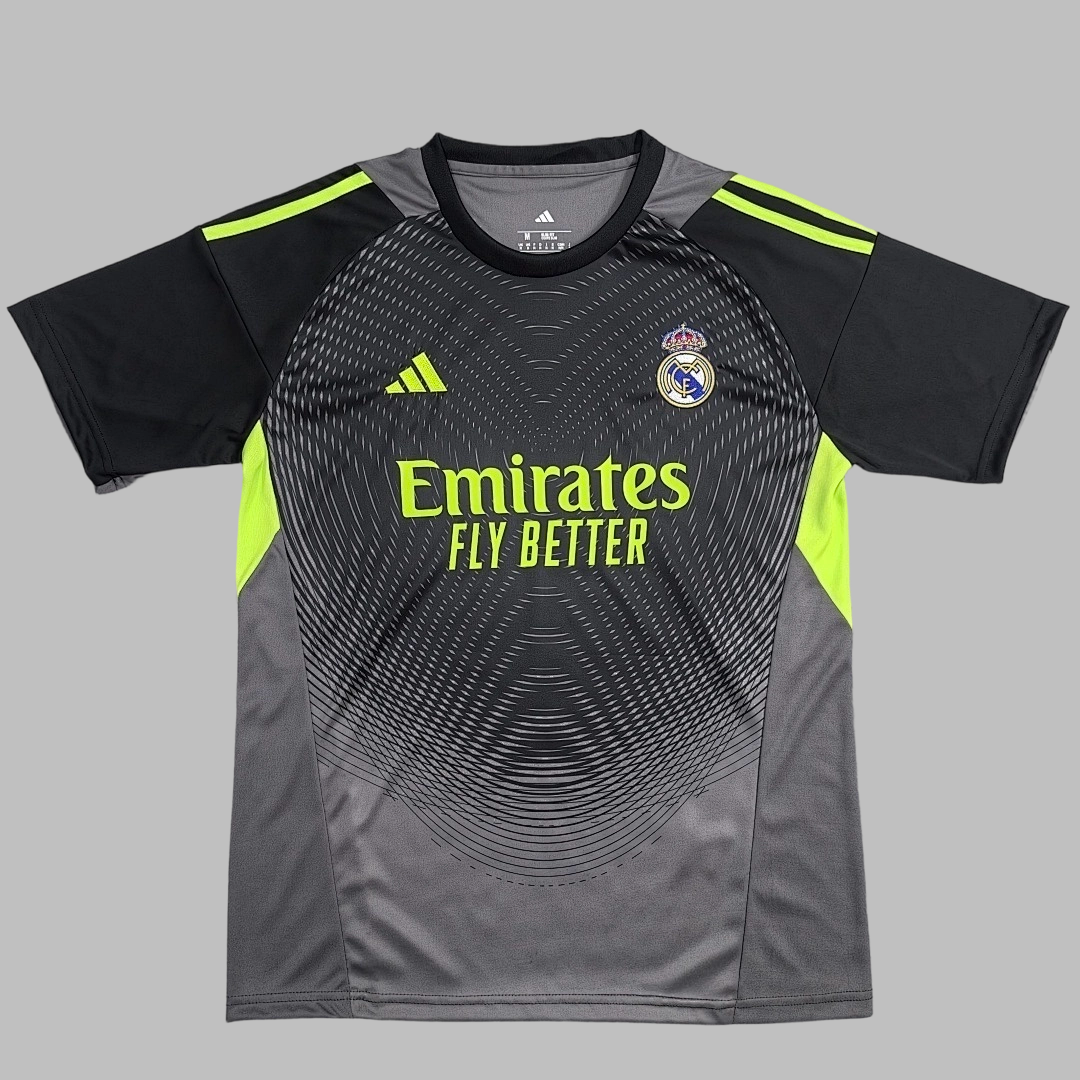 25-26 Real Madrid Goalkeeper Cheap Soccer Jerseys Yupoo