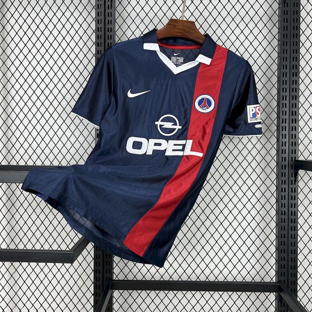 Paris Saint-Germain 2001/2002 Home Retro Jersey