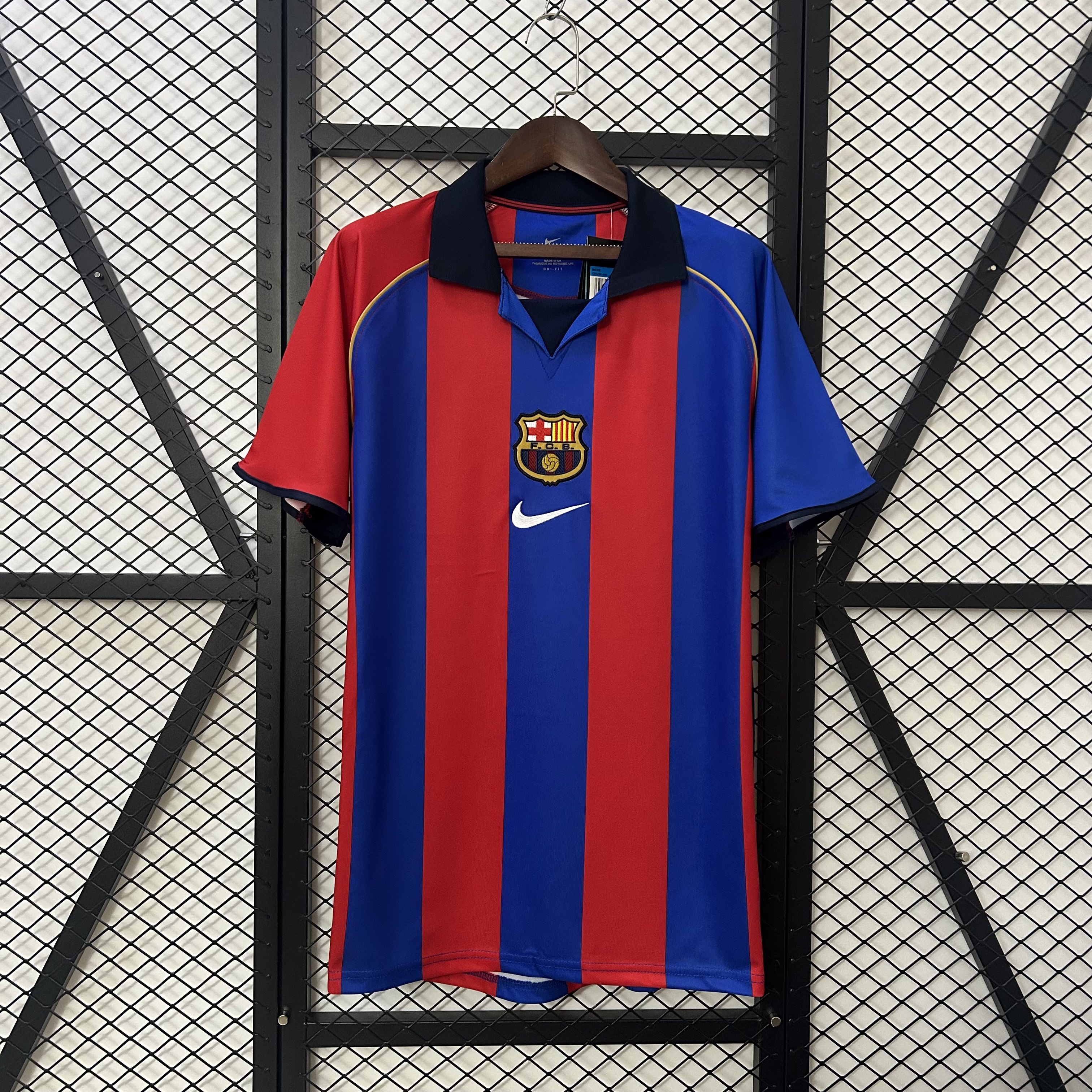 Retro Barcelona 01/02 home S-XXL