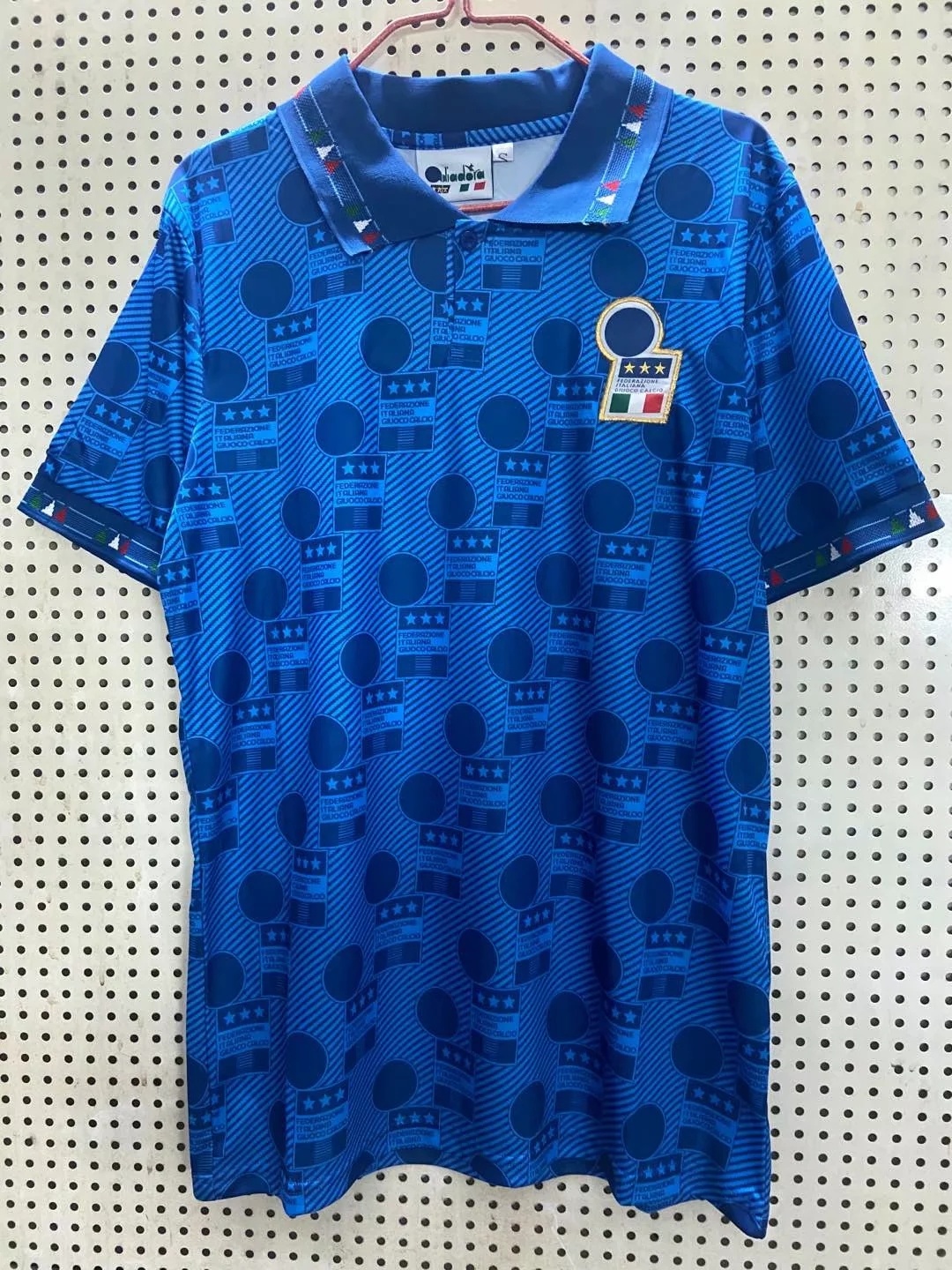 ITALY retro soccer jerseys yupoo