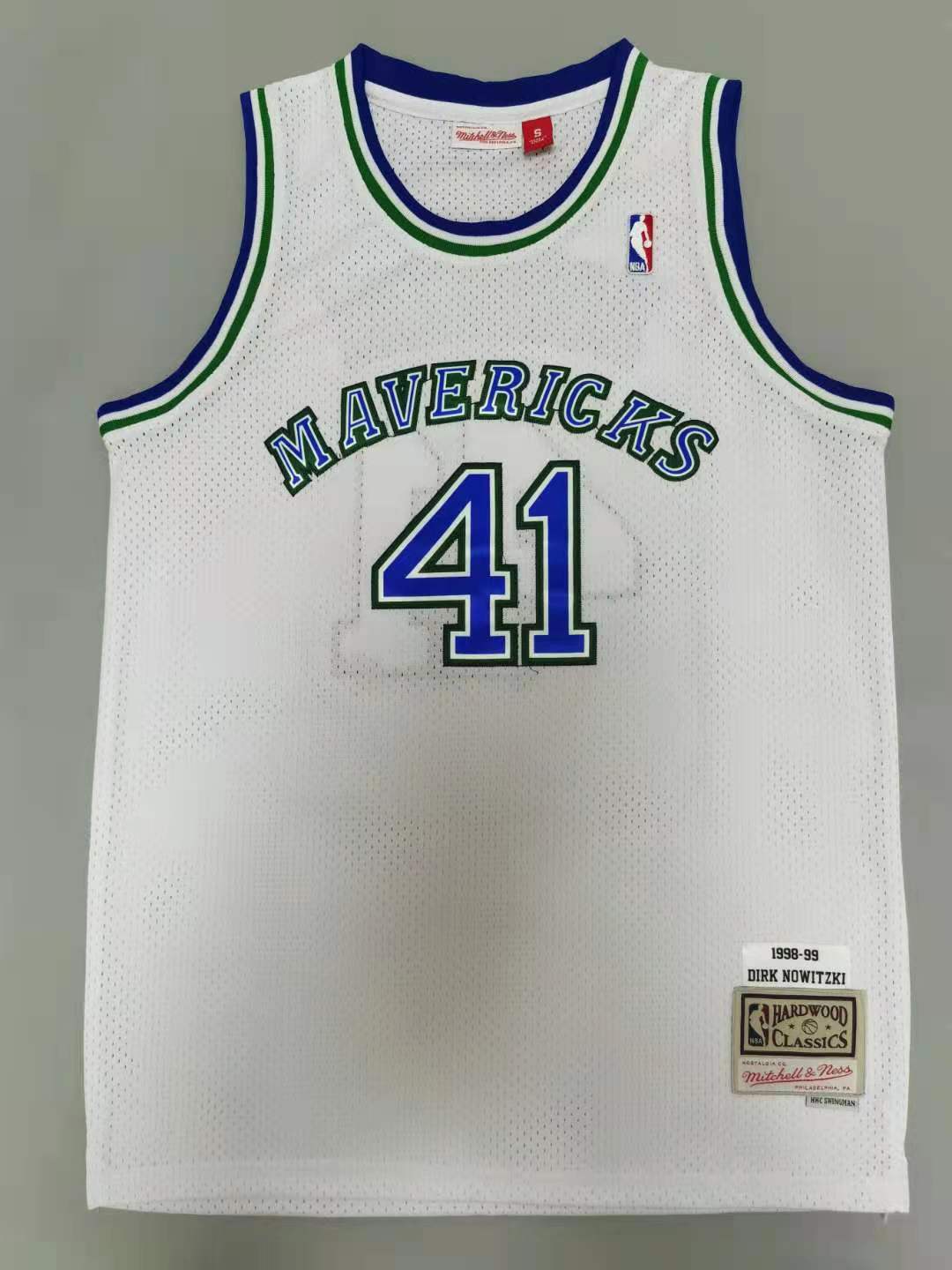 Mavericks #41 Embroidery