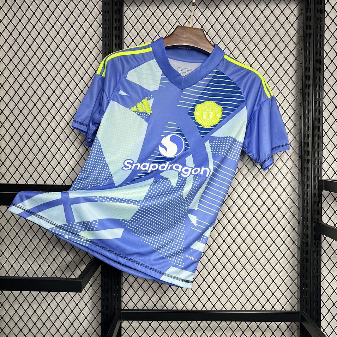Manchester United 2024/25 Goalkeeper Jersey S-XXL