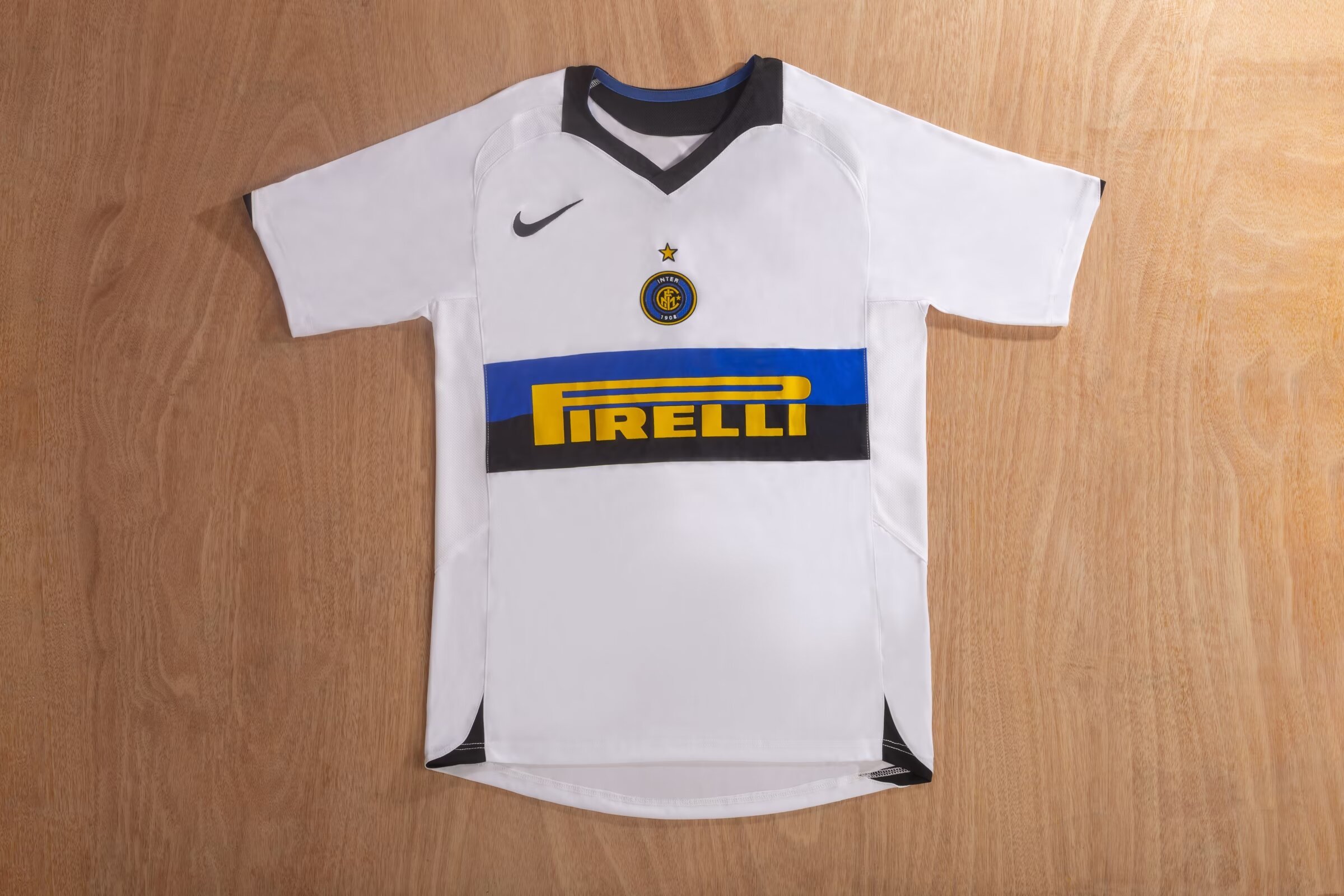 05-06 Inter Milan Away Retro Soccer Jerseys Yupoo