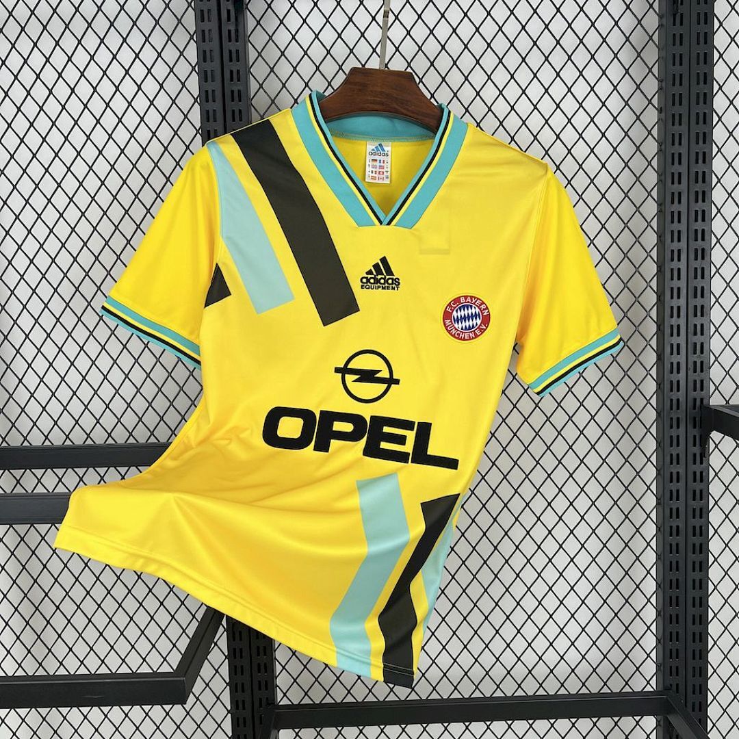 Bayern Munich 1993/95 Away Retro Jersey