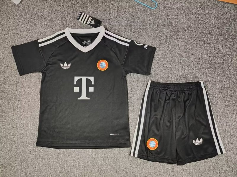 24-25 Bayern Goalkeeper Kids Soccer Jerseys Yupoo