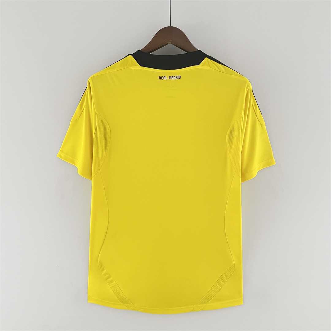 11-12 Real Madrid goalkeeper yellow 9
