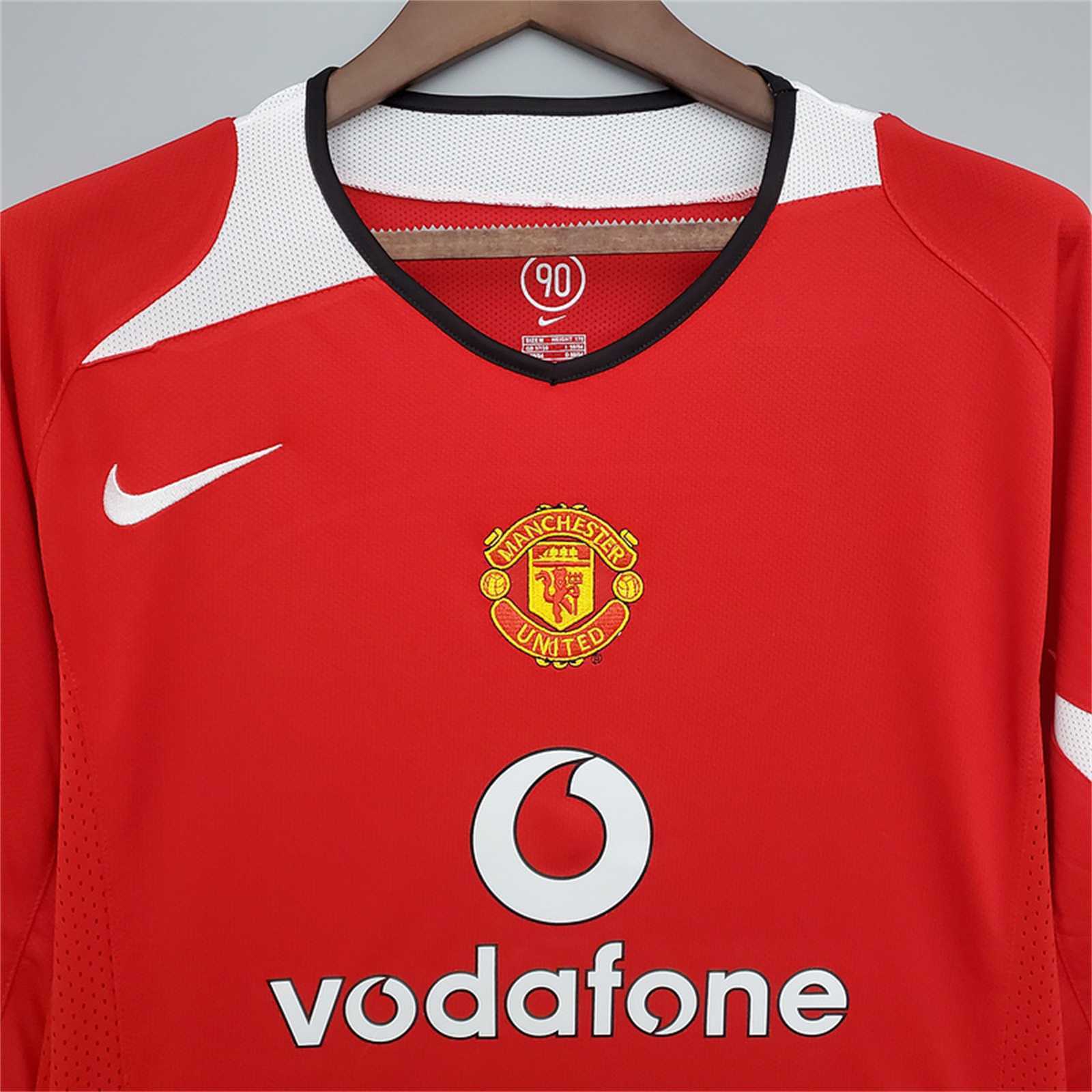 04-06 Manchester United home long sleeve 4