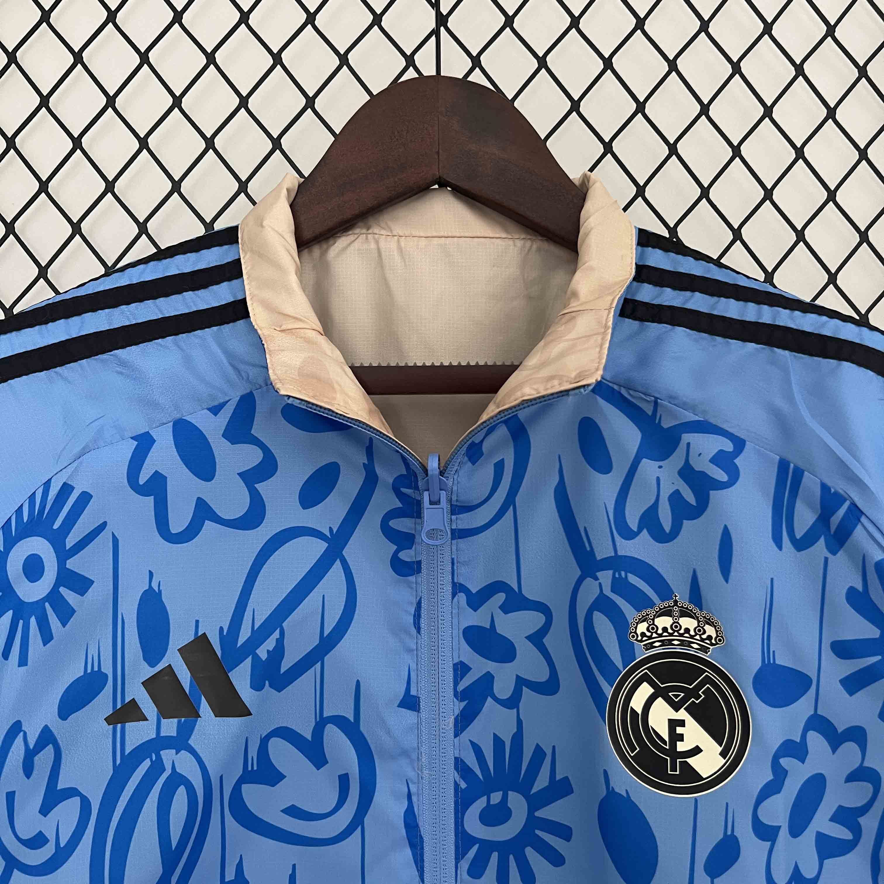 2024 Real Madrid Blue&Beige Trench Coat Reversible Windbreaker Jacket Soccer AAAAJersey Yupoo 2