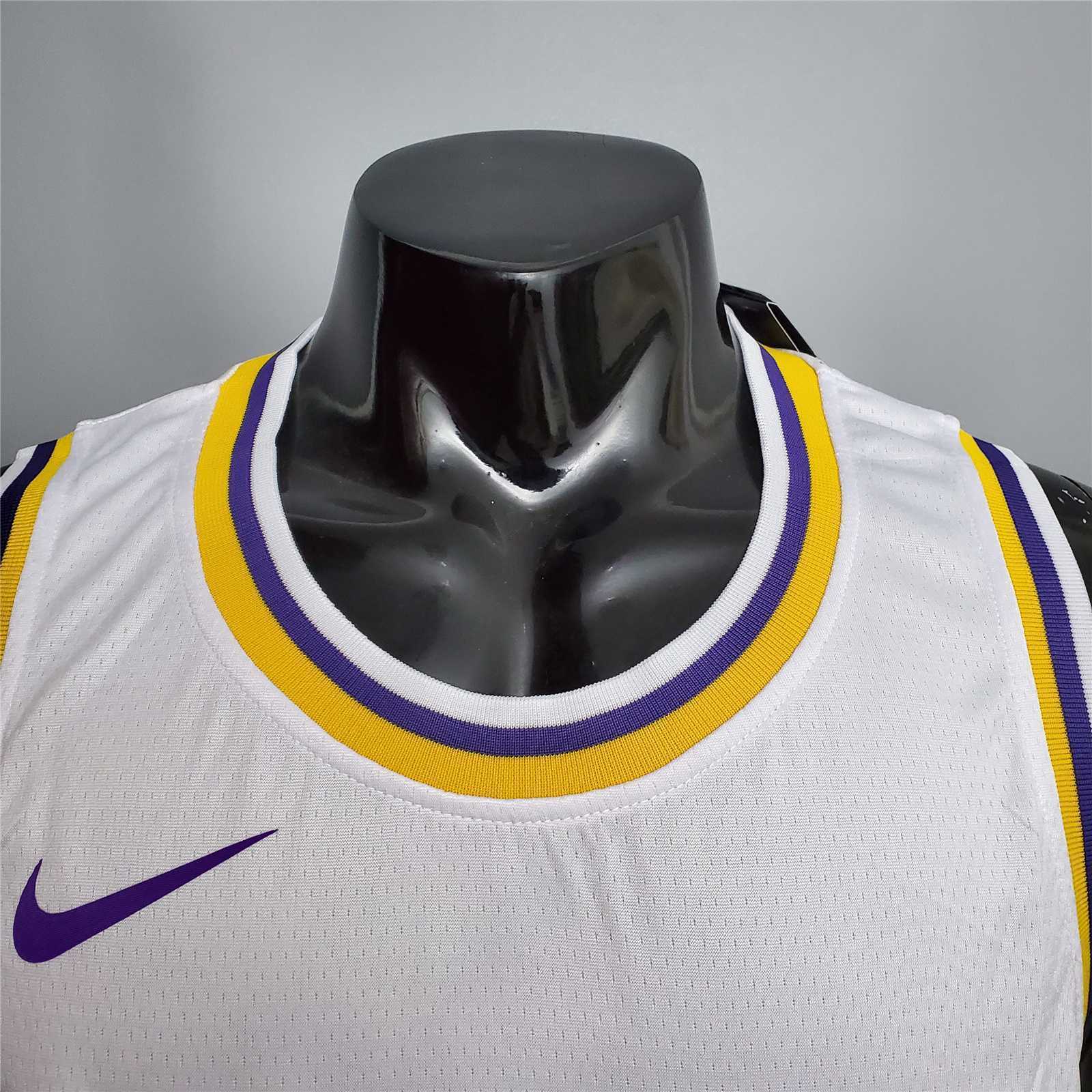 Bryant #24 Lakers Round neck white 2
