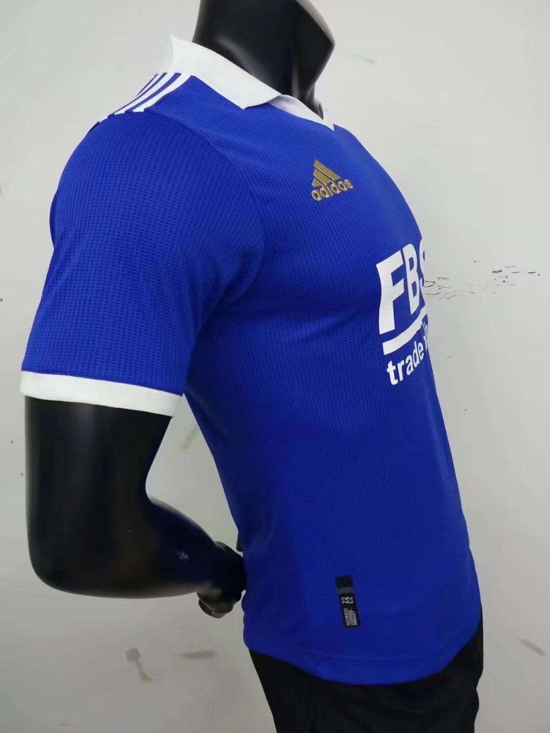22-23 Leicester City home player version 5