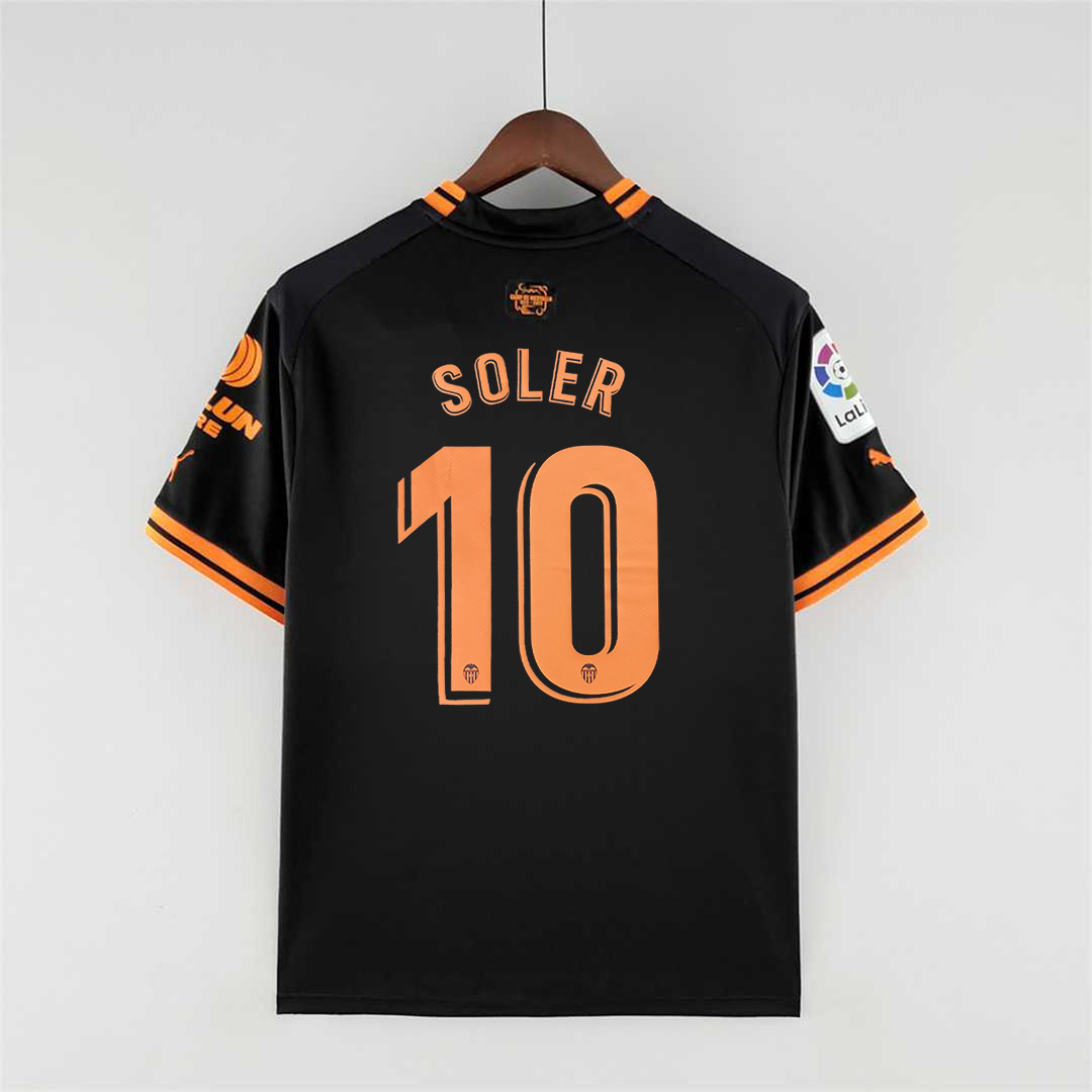 22-23 Valencia away 3