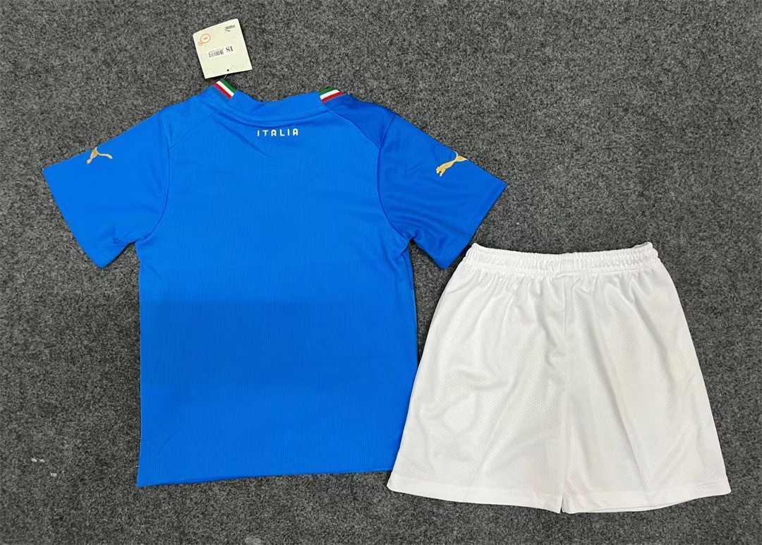 2022 Italy home kids kit 1