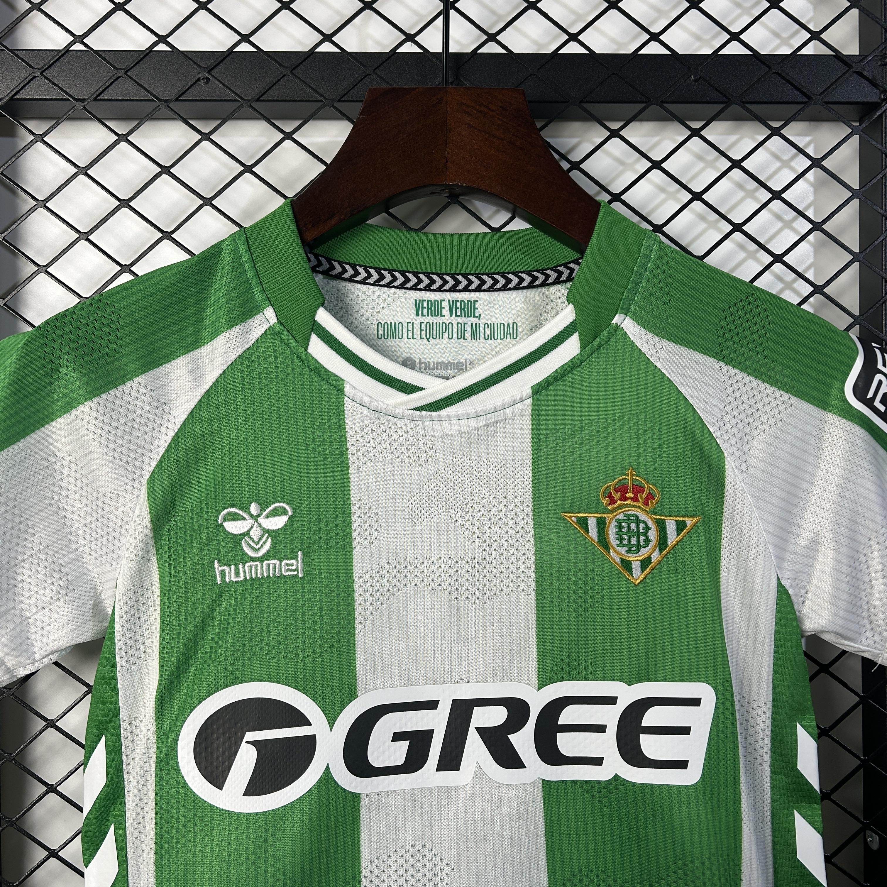 25-26 Real Betis Special Edition Kid Kits Youth Apparels AAAAJersey Wholesale Yupoo 2