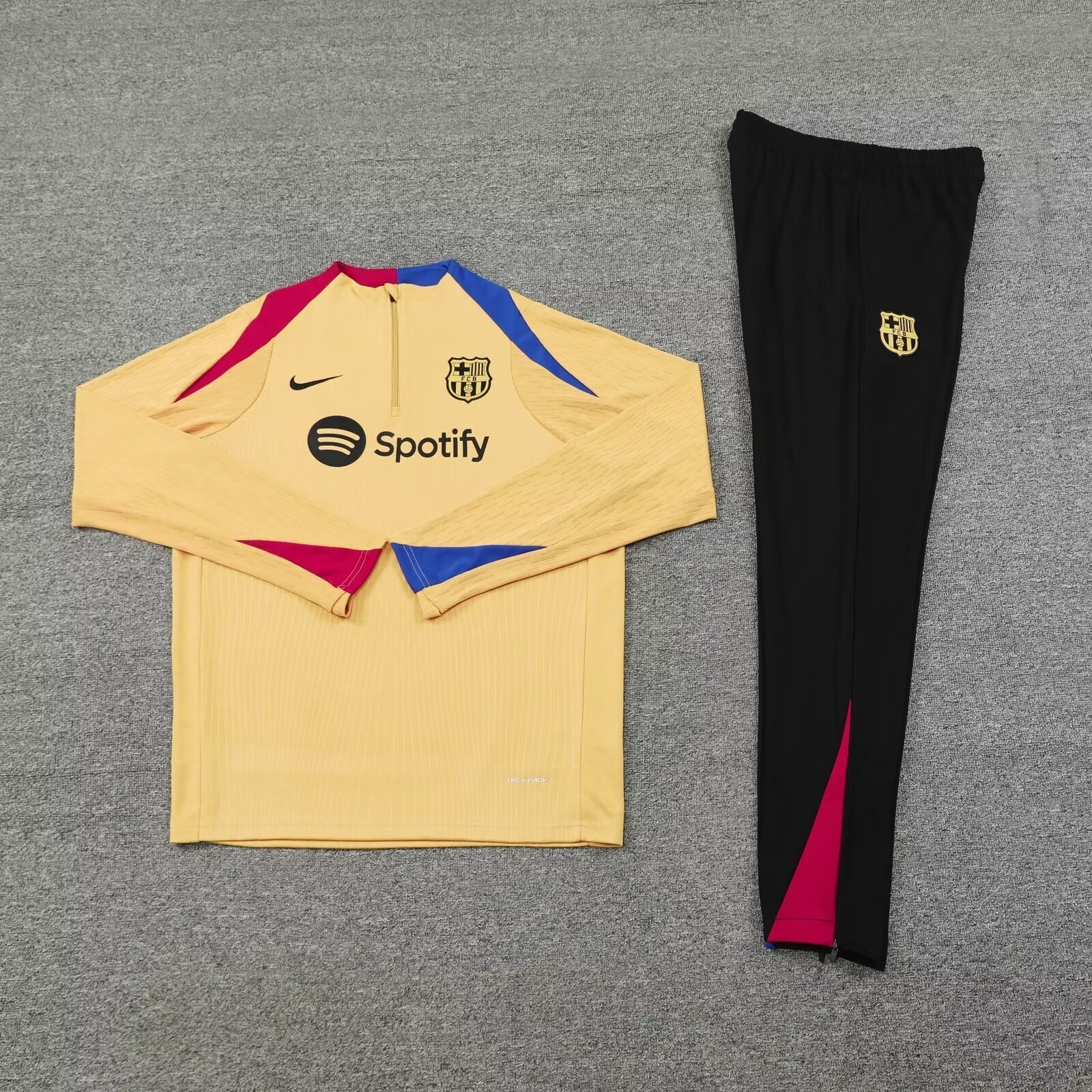 24-25 Barcelona Long Sleeve Training Suit Football Shirts 1