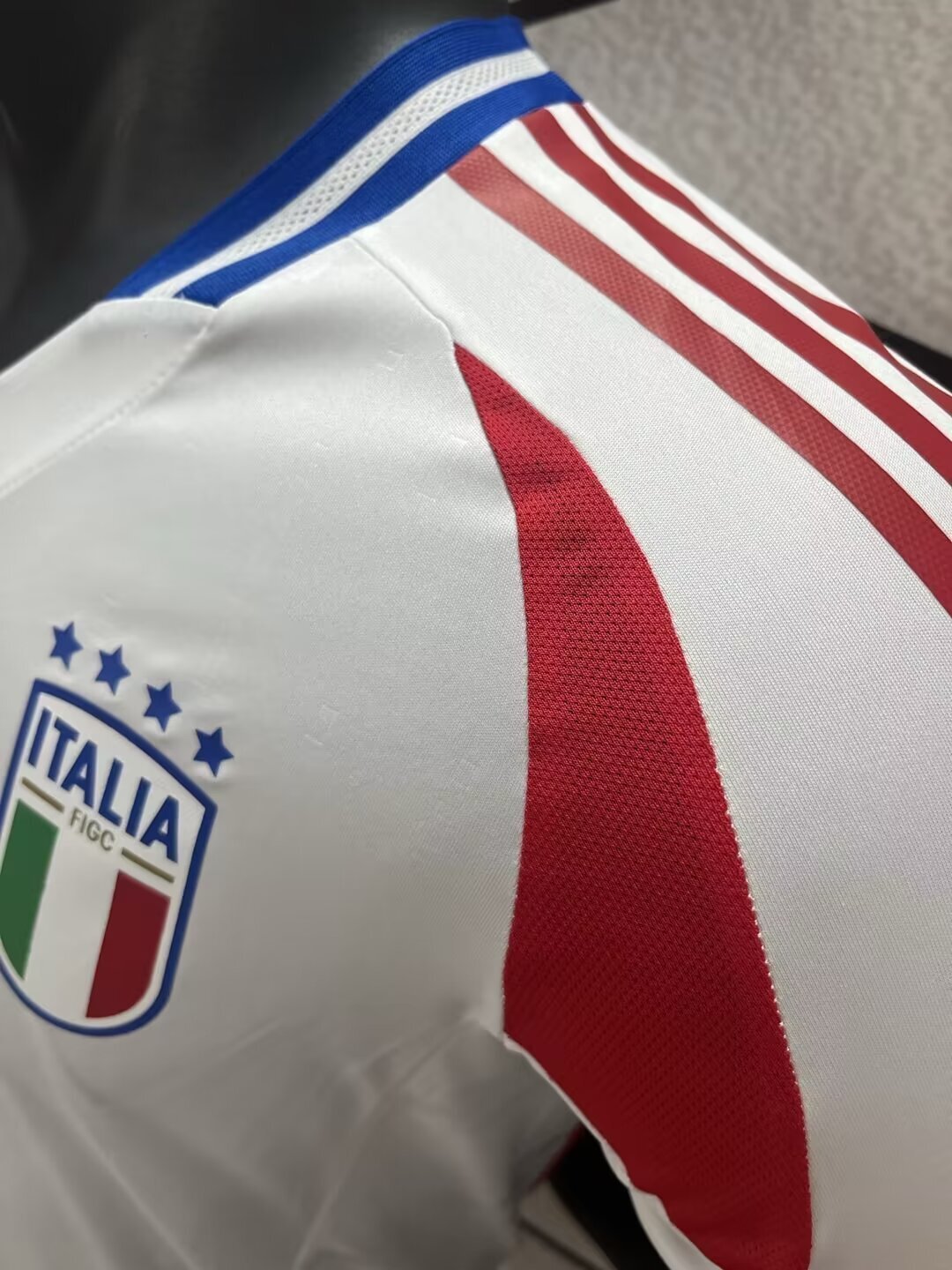 2024 Italy Away Player Version Kit UEFA Euro Shirt Football AAAAJersey Supplier 1
