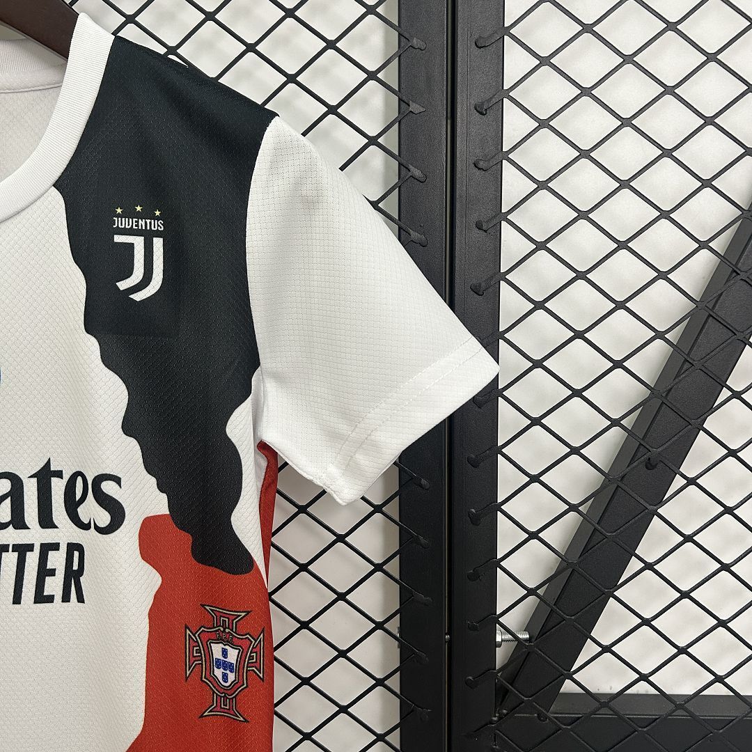 Cristiano Ronaldo Career Commemorative Edition Kid Kits Youth Apparels AAAAJersey Supply Yupoo 3